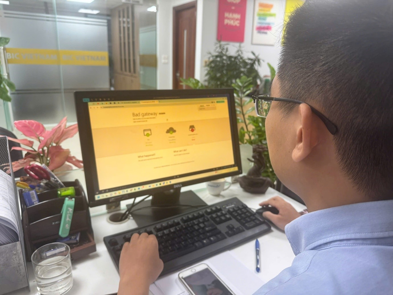 LÊN ÁN HÀNH VI PHÁ HOẠI, TẤN CÔNG MẠNG VÀO HỆ THỐNG THU HỒ SƠ ONLINE DỰ ÁN NHÀ Ở XÃ HỘI RICE CITY LONG CHÂU HÀ NỘI